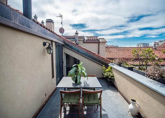 House With Terrace تورينو