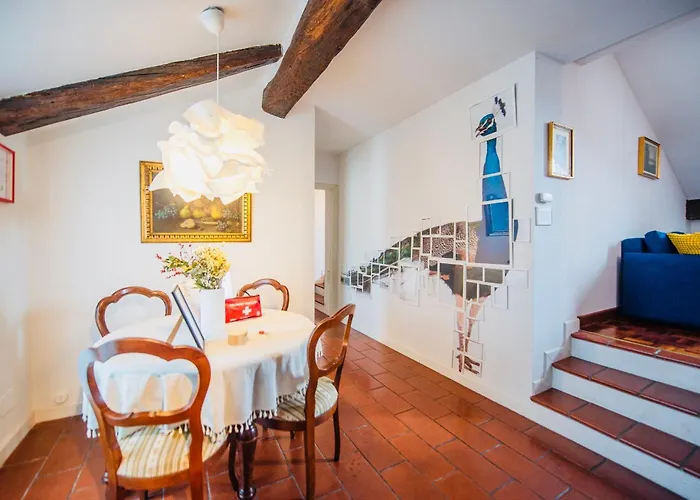 House With Terrace شقة