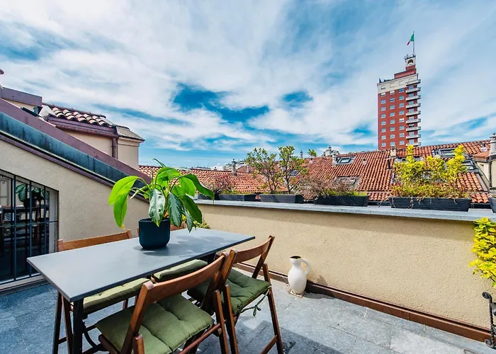 House With Terrace شقة *